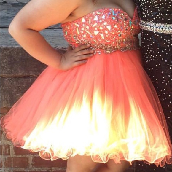 Dresses & Skirts - Plus size prom dress